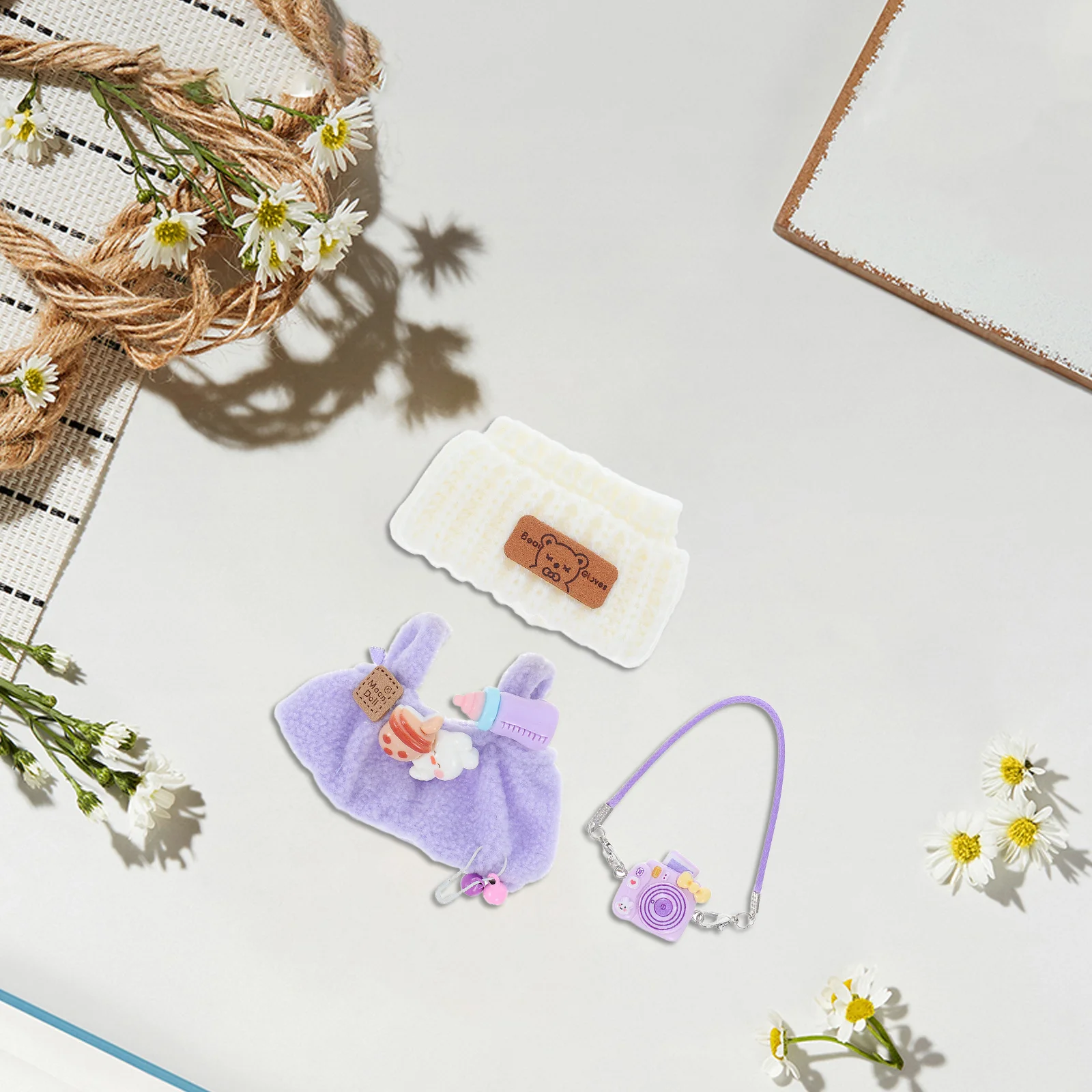 1 セットの衣類: ベビーロンパースアクセサリー ミニ帽子 クリエイティブな遊びのためのスタイリッシュな衣装 ぬいぐるみ ヴィンテージカメラ小道具の装飾