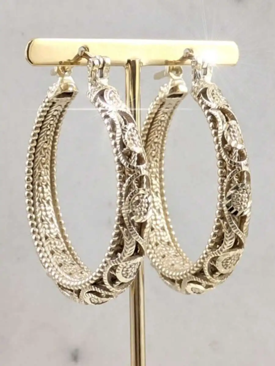 

Fashion Hollow Pattern Hoop Earrings Gold Color Elegant Women Jewelry For Daily Wear Vacation Gift