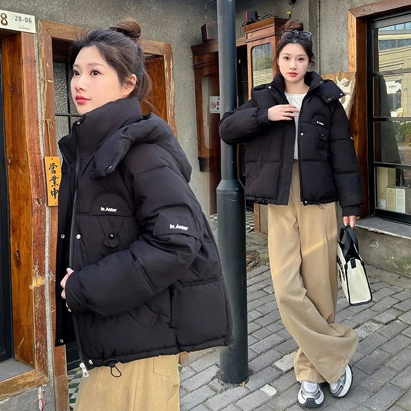 Parka's Dames Winterjas Snoep Kleuren Capuchon Korte katoenen gewatteerde jas Koreaanse dikke warme donskatoenen jas Vrouwelijke bovenkleding