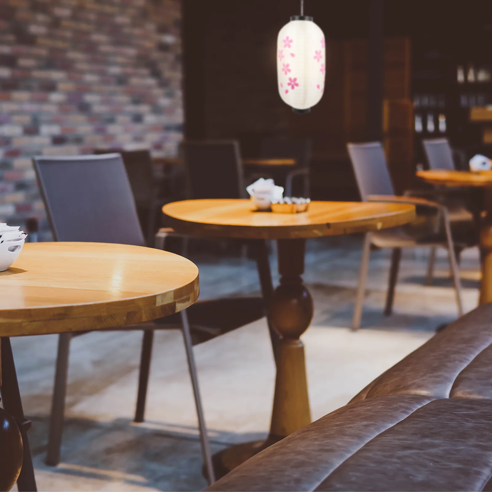 

Фонарь с цветами сакуры в японском стиле, шелковый подвесной декор, традиционный восточный фонарь для японских ресторанов, пабов, барбекю и вечеринок