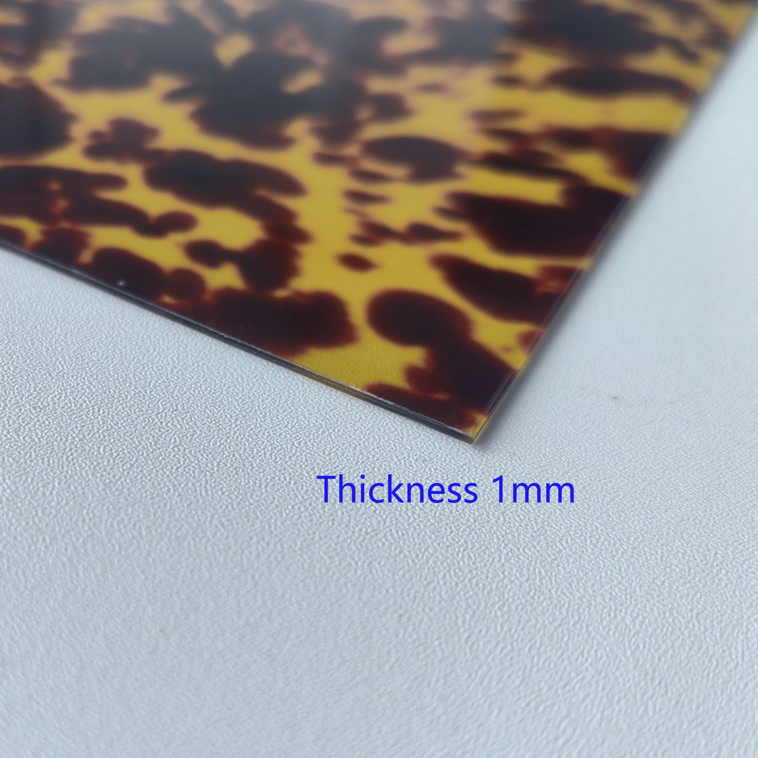 29cmx19cm Thickness 1mm Acoustic Guitar Pickguard Material Blank Sheet Self Adhesive Scratch Plate Various Colors Available view 3
