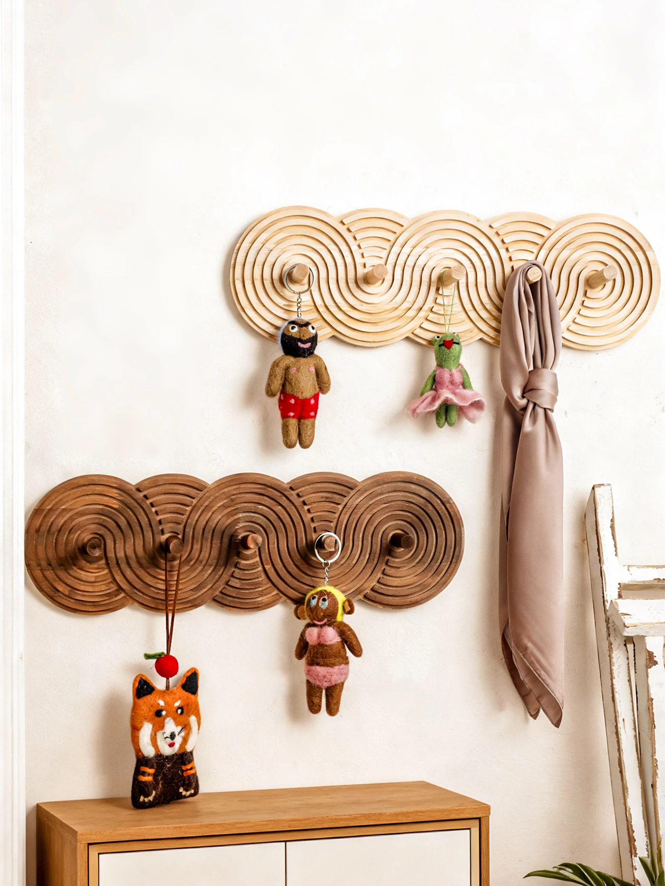 Boho Wooden Wall Hooks Art Spiral Pattern Multi-Hook Rack Decorative Coat&Key Hanger for Entryway&Bedroom Functional Home Decor