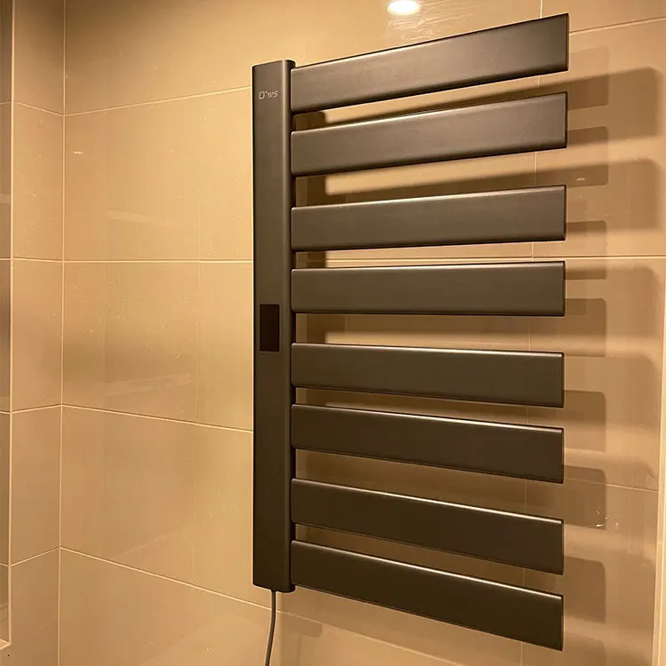 RONGCHANG Top Design Home modern smart thermostatic bathroom towel radiator customized size designer radiators