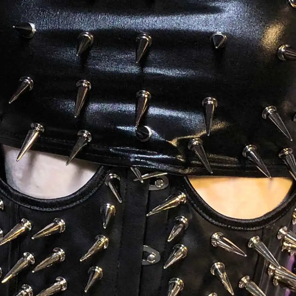 Goth Corset Tops ALT Rave Festival Outfit Emo Clothing Grunge Y2K T-shirt with Spikes Punk Rock Clothes Gothic Tank Spiked