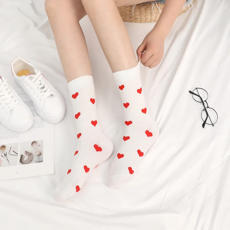 Frauen socken neue ankunft Kuh muster koreanischen stil Cartoon süße mode flut socken glücklich lustig baumwolle socken