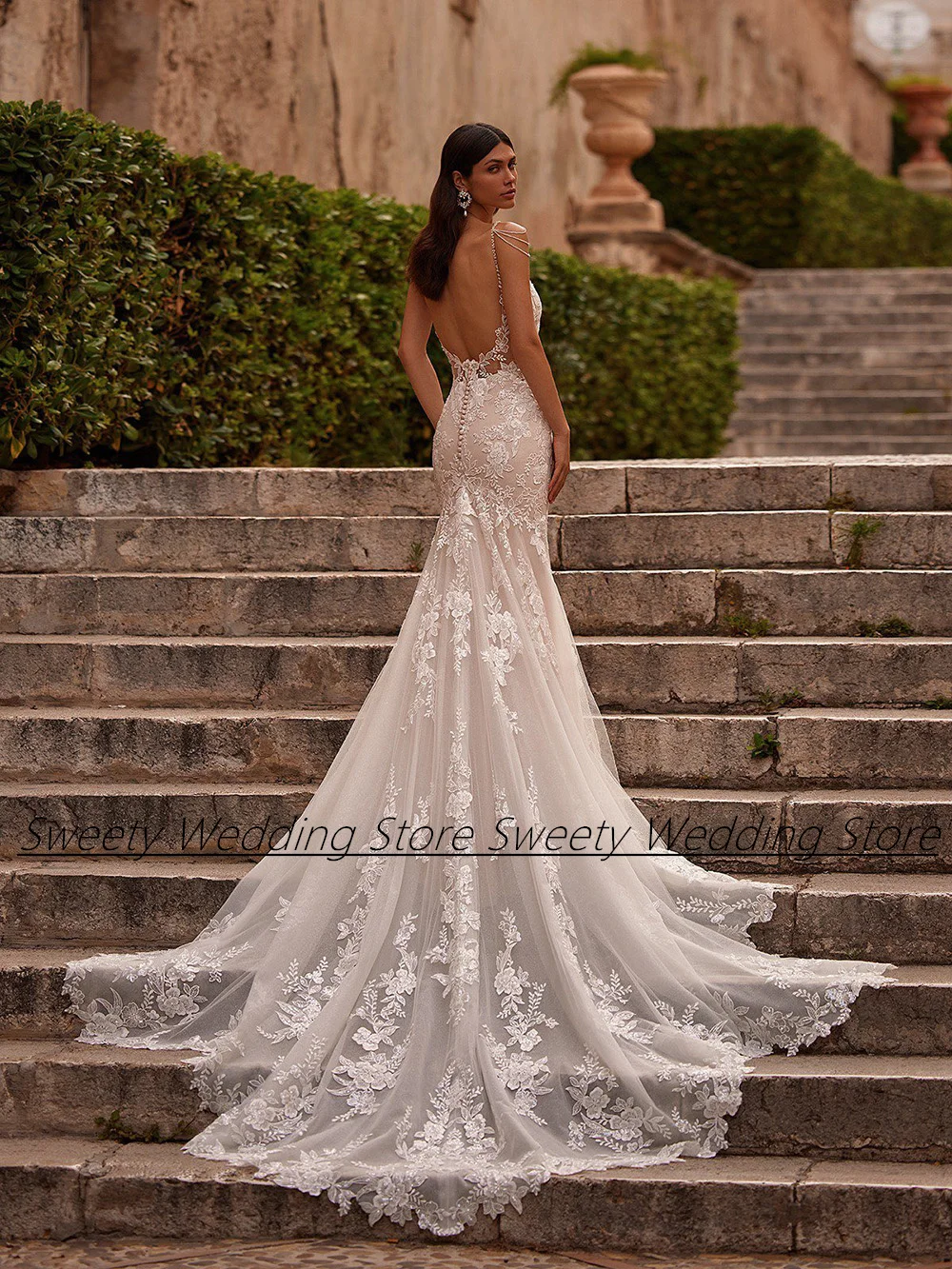 Robe de mariée en dentelle à paillettes de luxe, appliques à encolure dégagée, train de balayage, dos ouvert, champagne, patients sirène, perles, mariage personnalisé