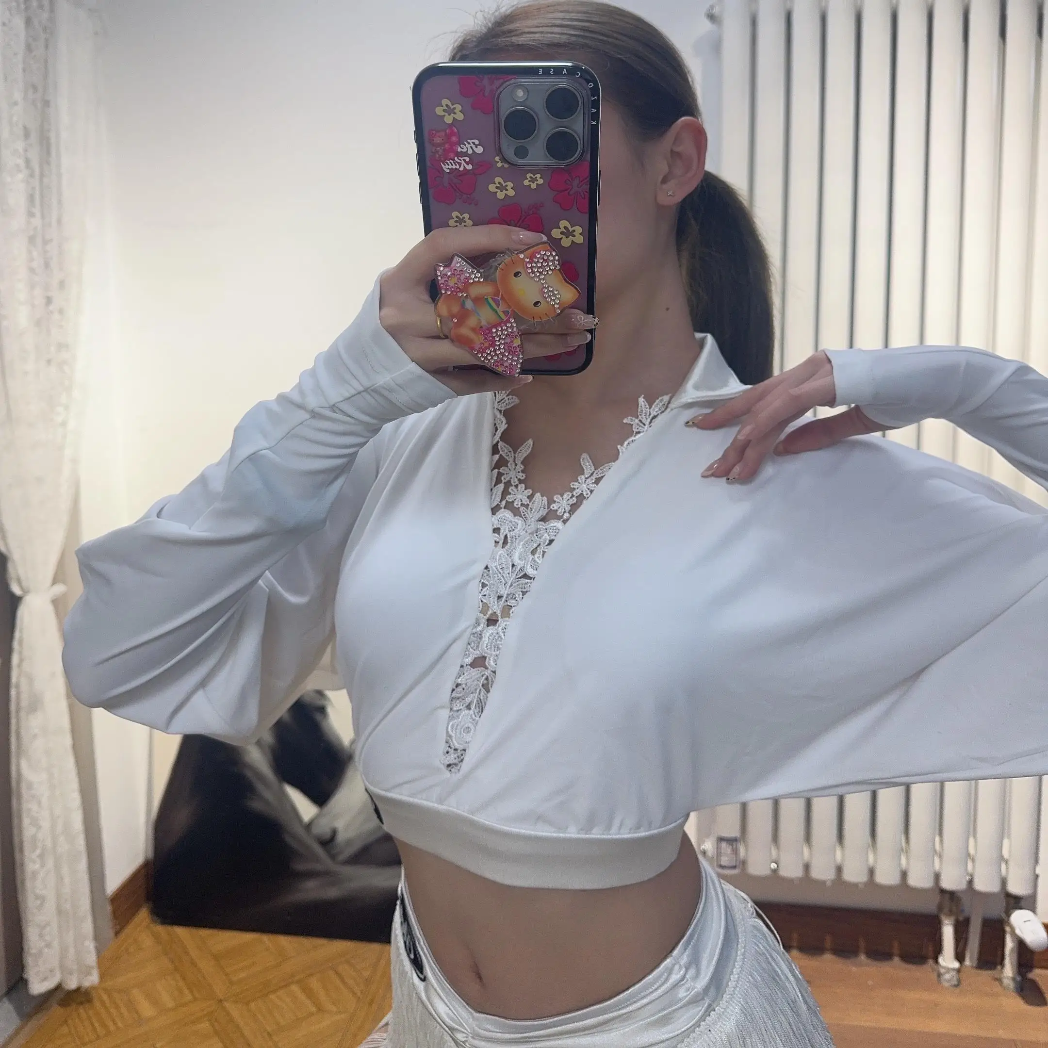 เสื้อผ้าเต้นรำละตินผู้หญิงเสื้อลูกไม้สั้นผู้ใหญ่ชัช่ารุมบ้าเต้นรำเสื้อฝึกซ้อมเสื้อผ้าแขนยาวเสื้อสีดำ DNV25291