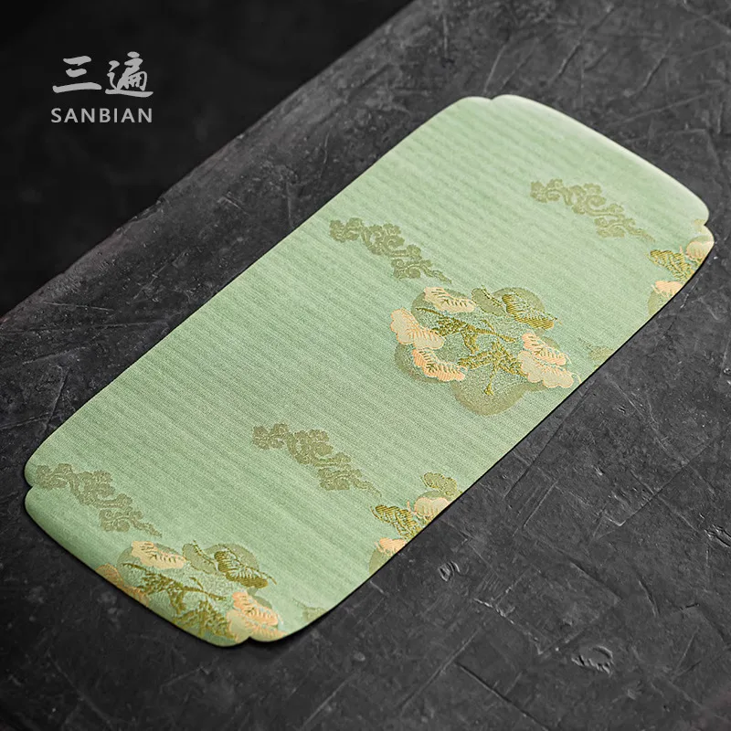 

Three Layers Of Cloud Pine Tea Mat, Dry Brewed With New Chinese Brocade And Gold Wire Jacquard Zen Inspired