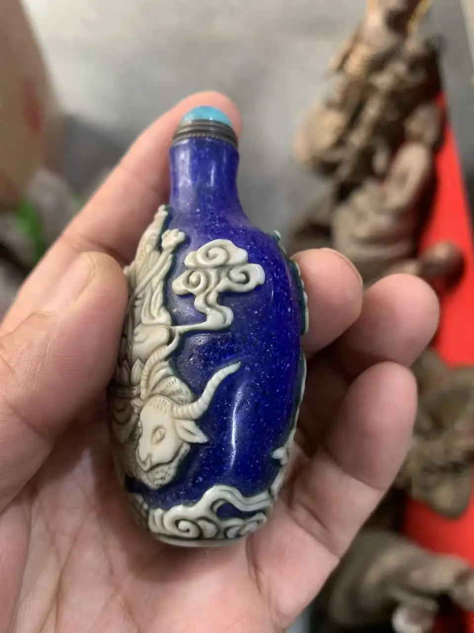 Rare Qing Dynasty  CHINESE Old colour glass caved SNUFF BOTTLE,Immortal riding a divine beast,Free shipping