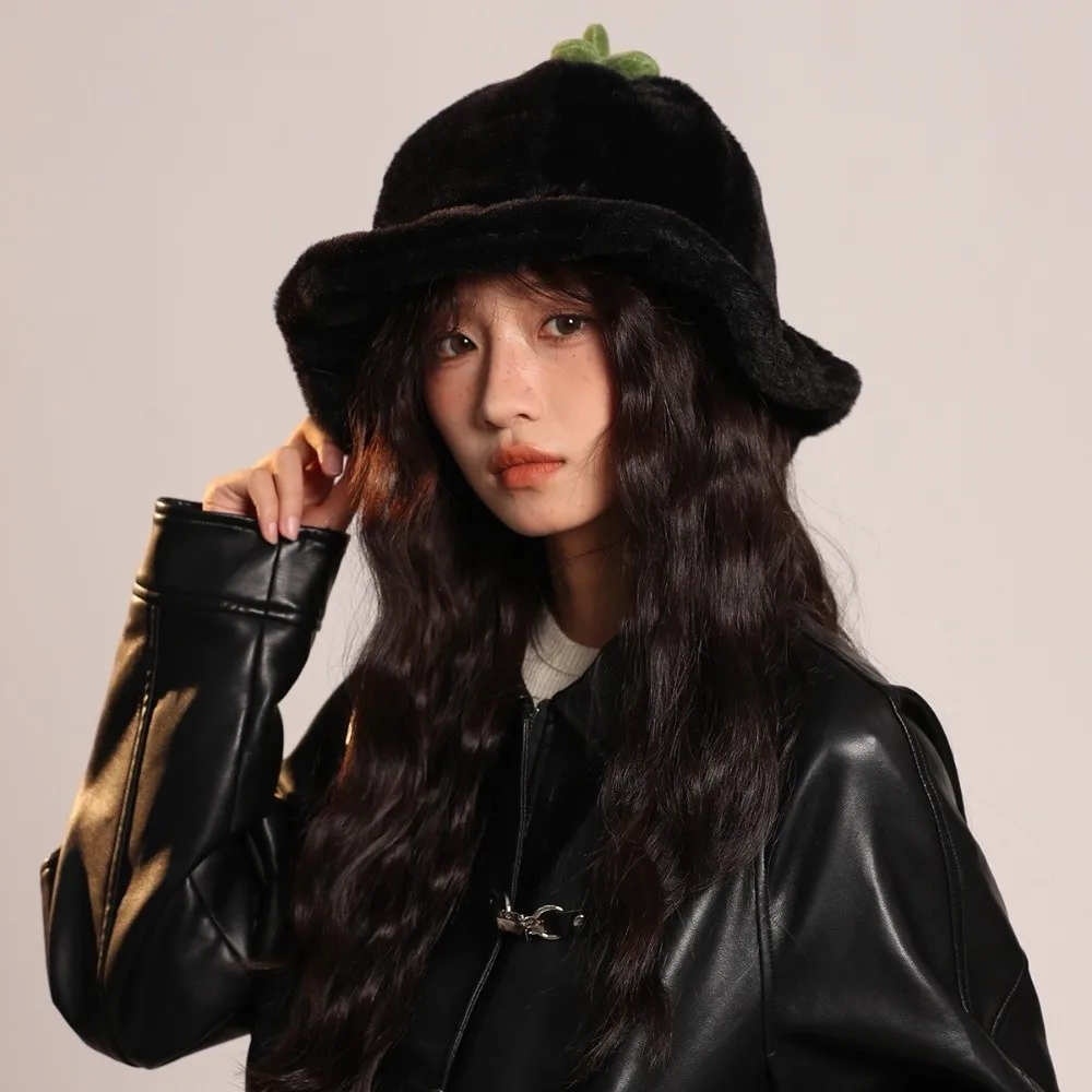 

Personality Tomato Winter Fisherman Hat Rolled-up Fluffy Plush Bucket Hat Ear Protection Hat Thickened Beanie Hat Outdoor