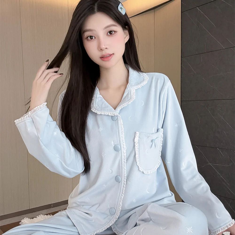 

Милые пижамные комплекты для женщин: зимний комплект из вискозы с абстрактным принтом, для утреннего кофе и вечернего отдыха, из немнущейся ткани, с завязками спереди, с длинными рукавами, бриджи-бермуды