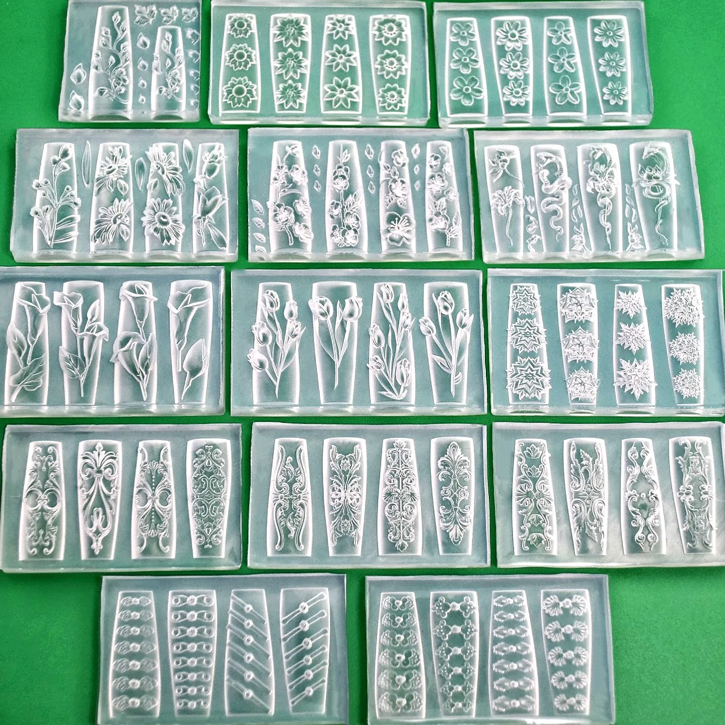 SNASAN 3D Silicone Mold For Carving Nail Art Tulips Lace Snake Sunflower Template Manicure Decoration Tools