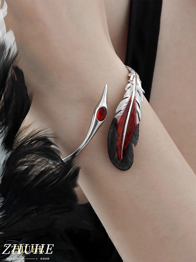 

ZHUHE New Gothic Style Crane Feather Bracelet Made Of Copper Are Perfect Jewelry Accessories For Women To Give To Your Girlfrien