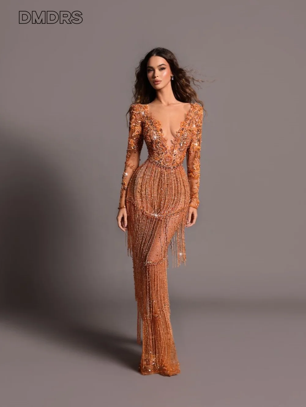 

Luxurious Crystal Tassel Prom Dress Exquisite Long Sleeve Party Dress Elegant V-Neck A-Line Floor-Length Evening Gowns Customize