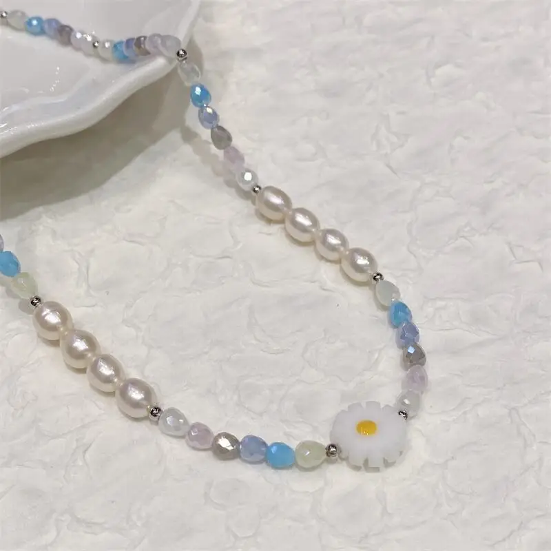 

Милое жемчужное ожерелье с цветком ромашки, 7-8 мм, жемчуг в стиле барокко, разноцветные бусины, застежка с платиновым покрытием, модное колье