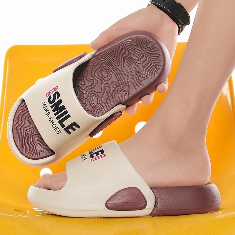 

Men's Fashion Slippers Large-sized Summer Soft Indoor Anti-slip Casual Color-blocking Lightweight Outdoor Beach Style Sandals