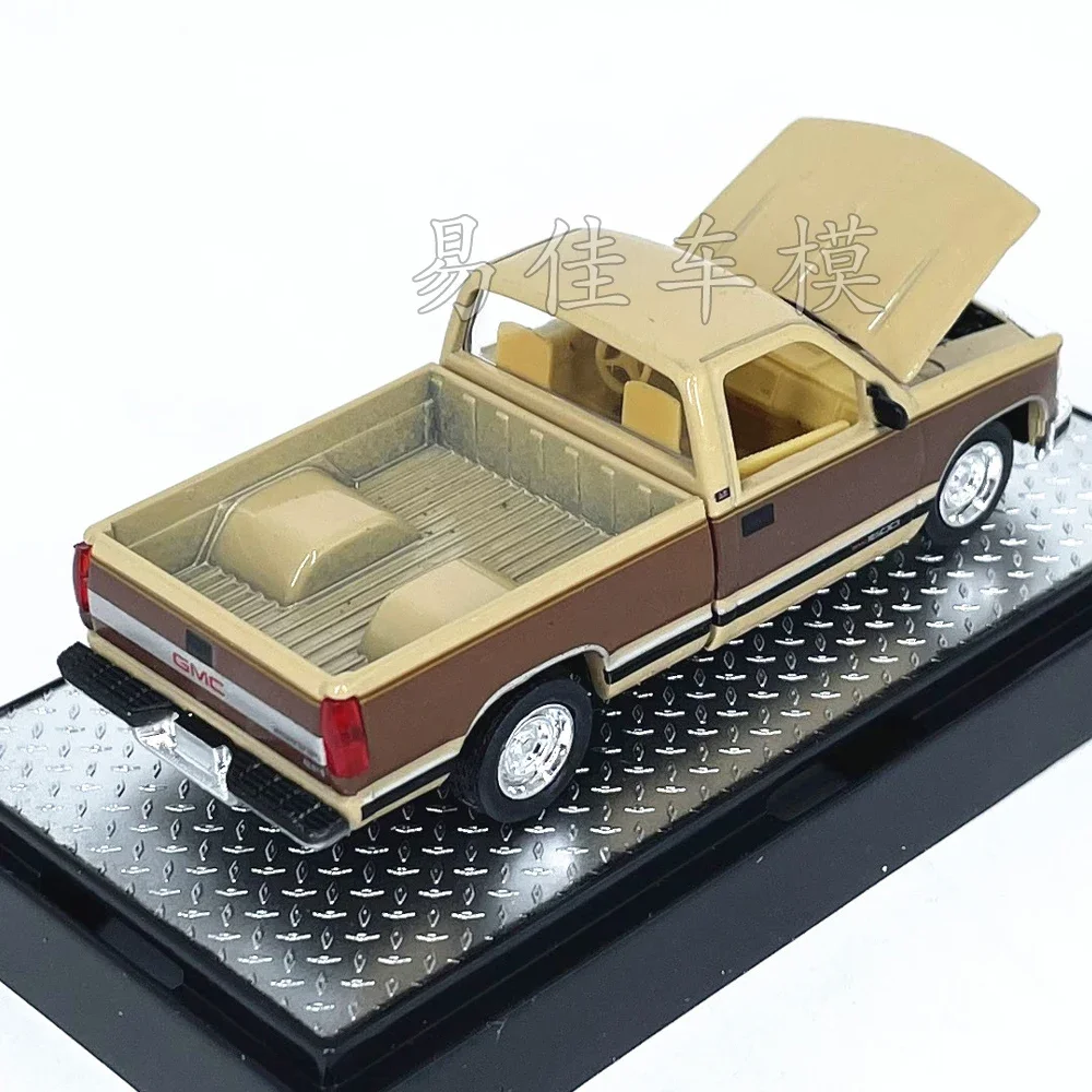 M2 Machines 1/64 1989 GMC Sierra1500 Die-cast alloy car model collection display child gift