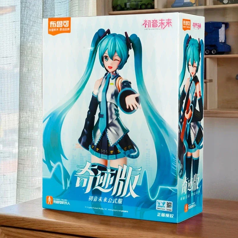 BLOKEES Hatsune Miku Blok Bangunan 15CM Edisi Ajaib Perakitan Model Gitar Piano Elektronik Boneka Aksi Hadiah Mainan Anime
