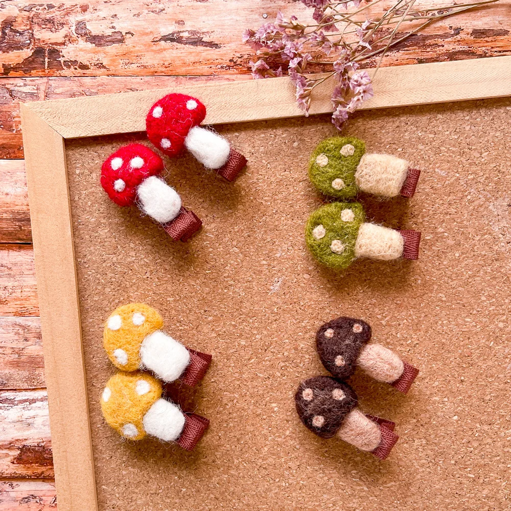 2pcs Cute Mushroom Wool Felt Children Duckbill Clips Korean Sweet Fashion Little Girls Bangs Side Clips Hairpins Hair Edge Clips
