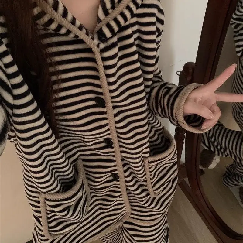 

hooded stripe flannel pajamas Women's autumn winter new model fleece-lined thicken keep warm flannel leisure homewear suit