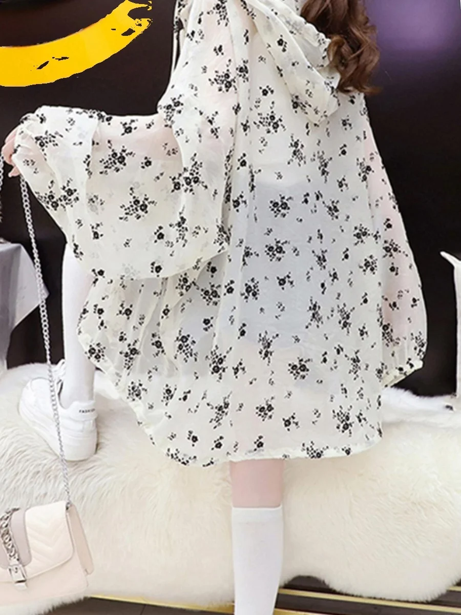 معطف نسائي فضفاض كبير الحجم للحماية من الشمس مع غطاء للرأس، تصميم عصري أنيق لوزن يصل إلى 300 رطل #4