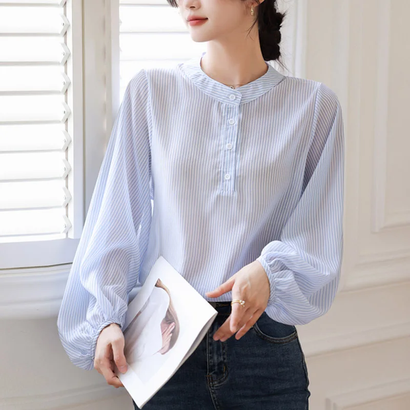 Long Sleeve Autumn Women's Blouse 2023 New Elegant Round Collar Buttons Casual Loose Office Ladies Striped T-Shirts Tops Female