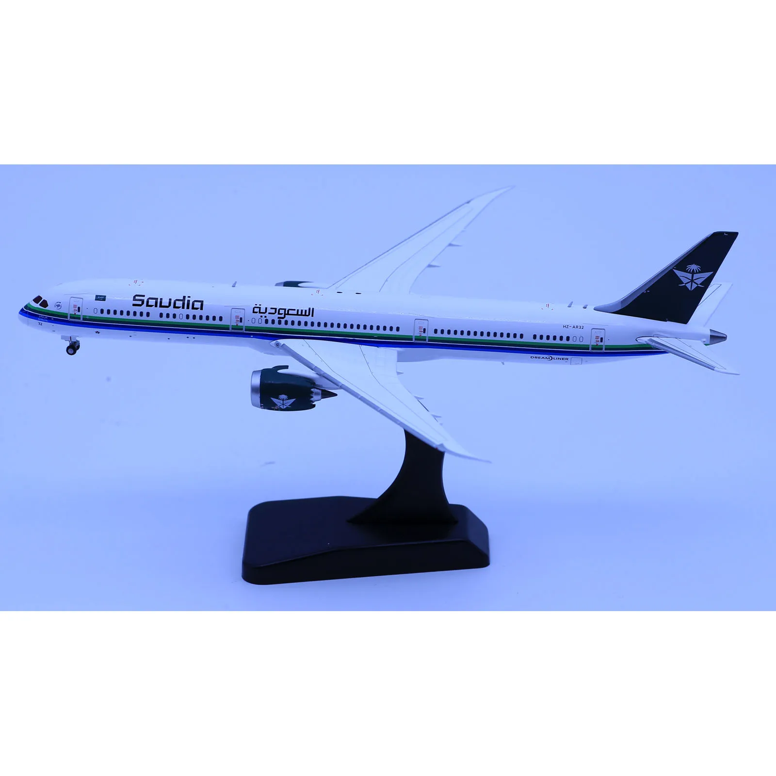 XX40186 Alloy Collectible Plane Gift JC Wings Saudi Arabian Airlines Boeing 787-10 