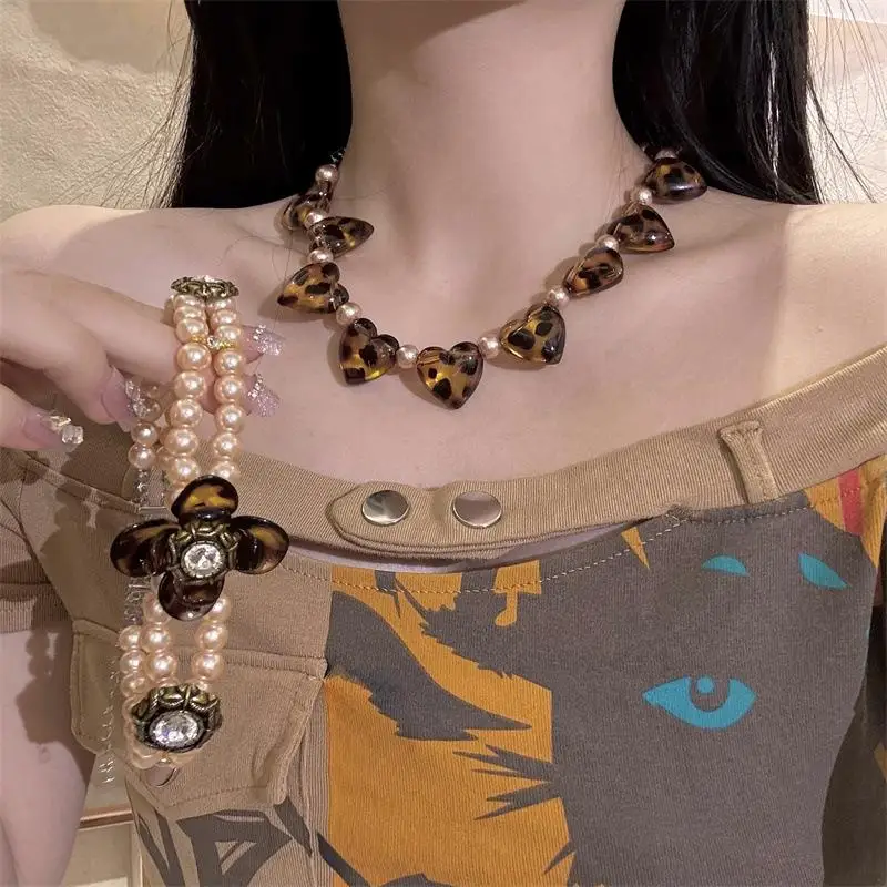 خمر القلب ليوبارد طباعة قلادة للنساء مثير Y2K زهرة اللؤلؤ المختنق الأزياء والمجوهرات البوهيمي سحر هدية #3