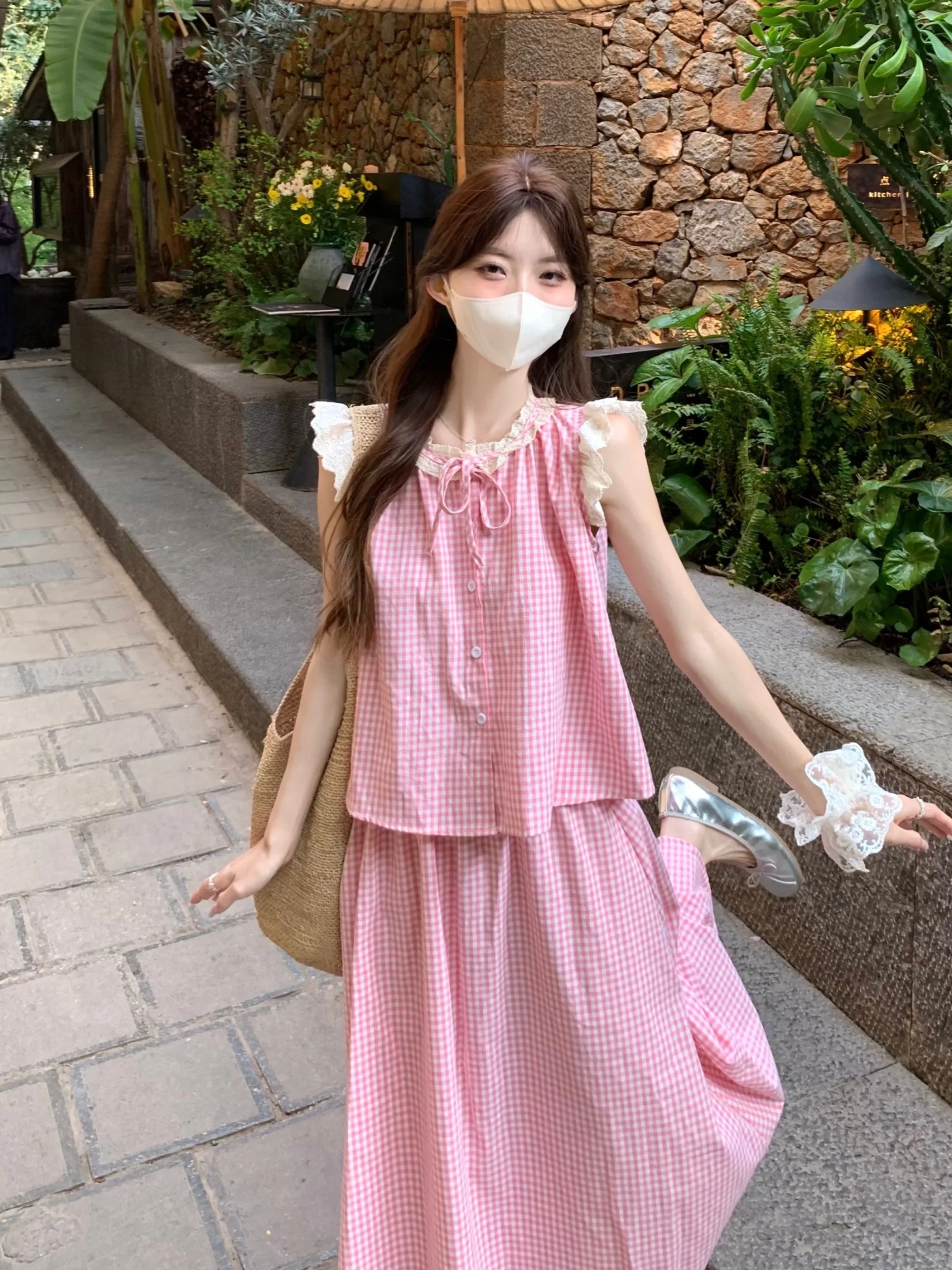 

Розовый клетчатый комплект: свободная рубашка и топ-жилет для женщин, летняя одежда в стиле Dopaamine, антивозрастная, маленький размер, корейский стиль, для повседневной носки