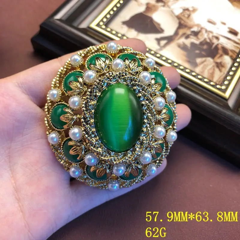 retro  green cat's eye three-dimensional brooch Baroque temperament corsage clothing accessories