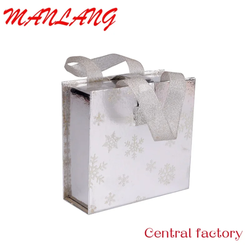 Custom  Metalized Silver Paper Packaging Box With Handle Exquisite Fold Gift Box For Candle