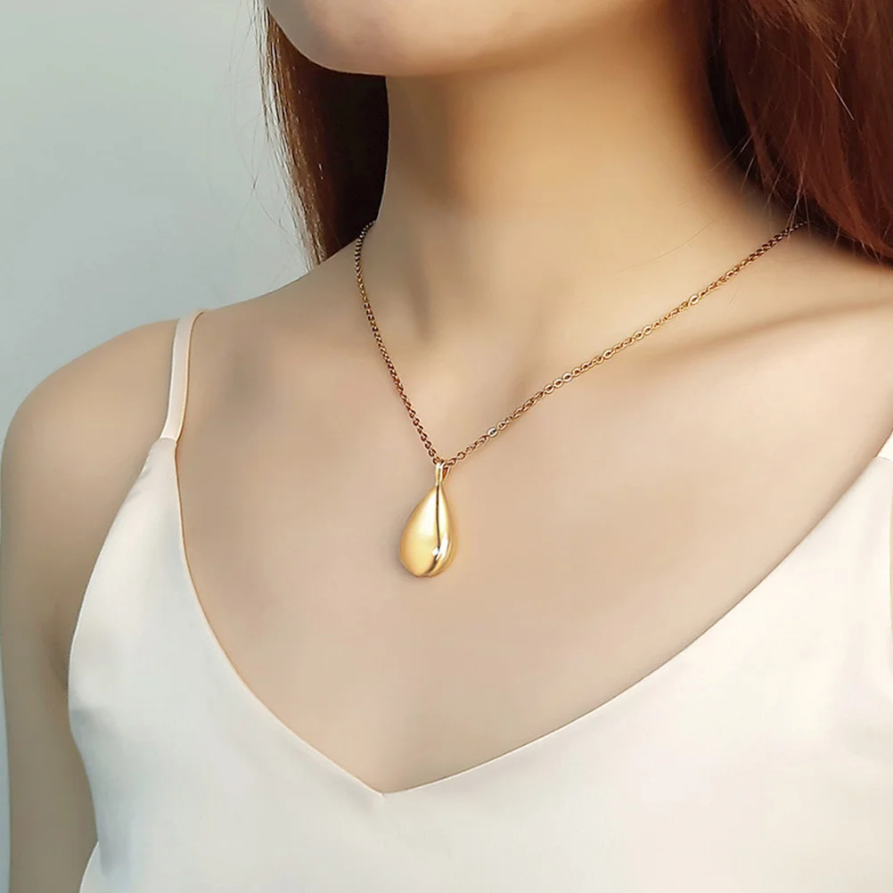 

Diffuser Necklace for Women Aromatherapy Jewelry with Removable Perfume Bottle Stylish Titanium Steel Urn Pendant Portable