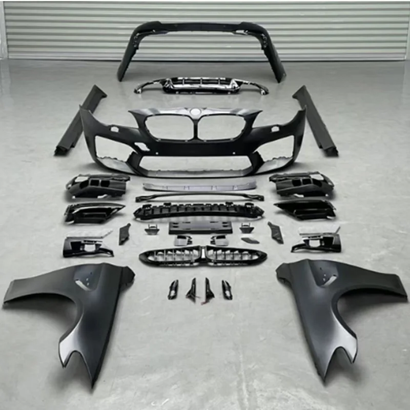 Kit carrozzeria paraurti anteriore posteriore per BMW F10 F18 LCI aggiornamento a M5 M540 stile griglia maschera gonna laterale ala di coda