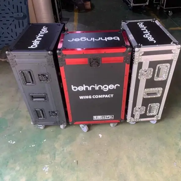 

Beringer WING COMPACT Three-door Air Box Cabinet Chassis Console Box