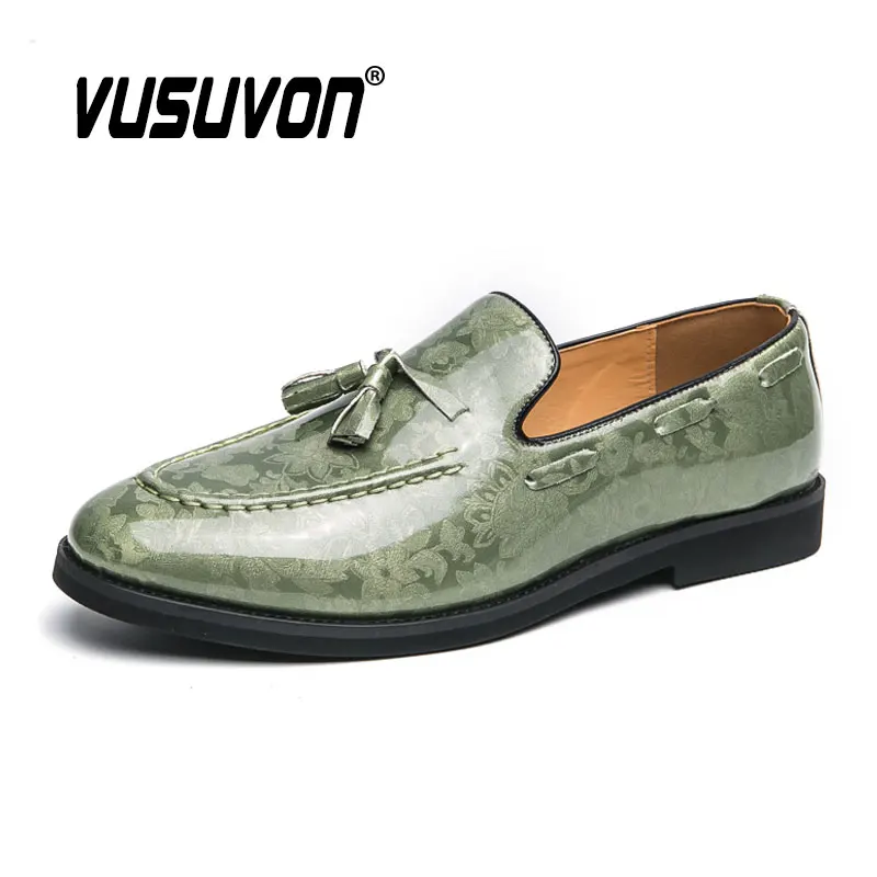 

Fashion Men Tassels Loafers Patent Leather Casual Soft Dress Loafers Slip-On Classic Black Footwear Big Size 38-46