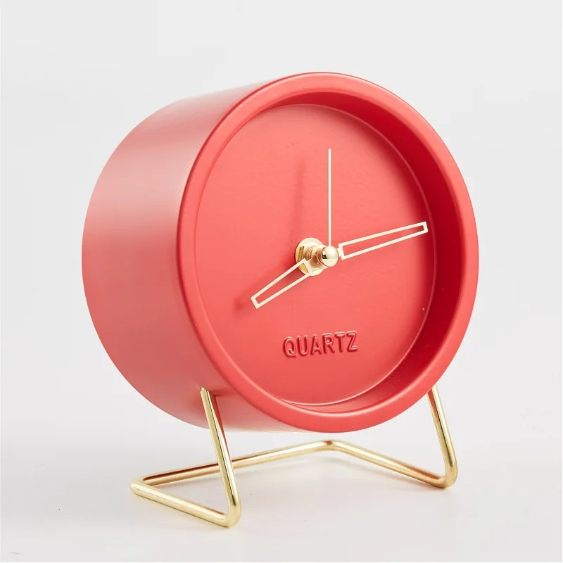 

Nordic Fashion Art Electronic Clock Minimalist Ornaments Quartz Movement Desk Clock Living Room Bedside Decoration Silent Pointe