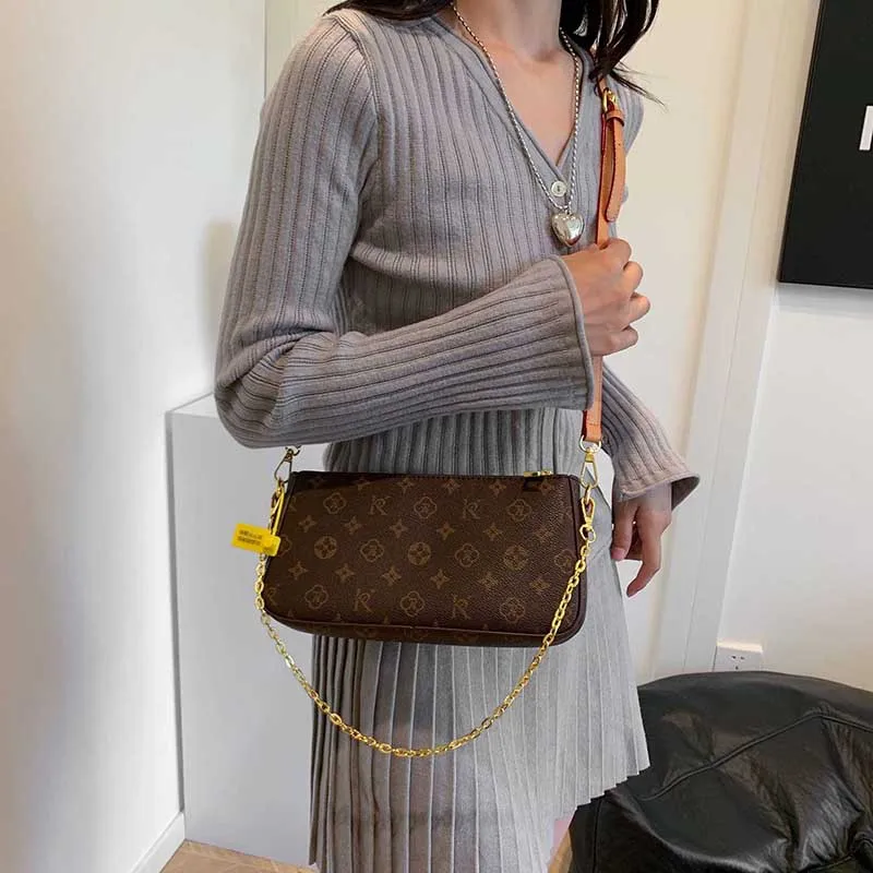 

Light Luxury Design Ladies Purses And Handbags 2024 Classic Solid Color Chain Shoulder Bag Letter Element Women's Crossbody Bag