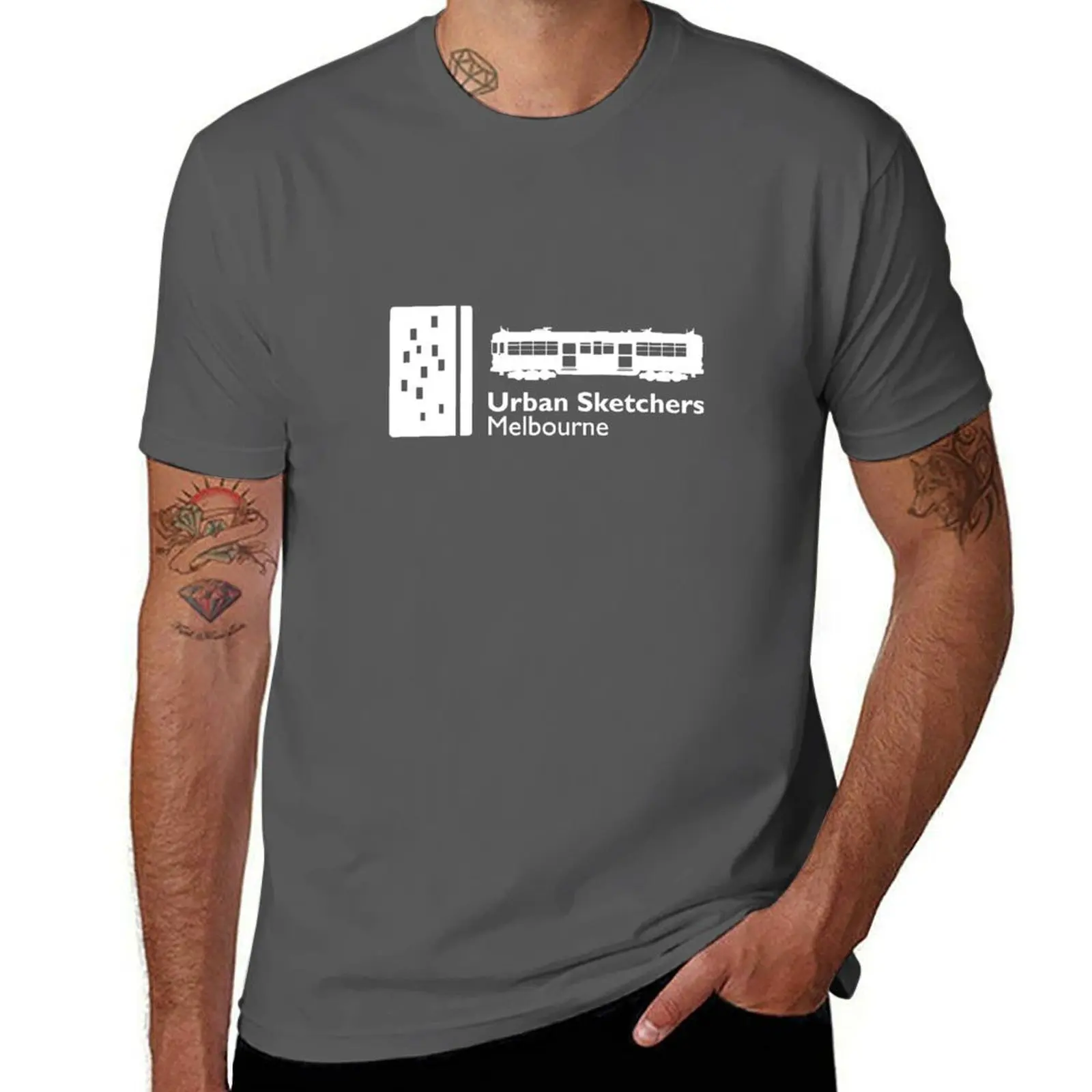 

USK white on Melbourne front large logo T-Shirt Simple Trendy Casual T-Shirt