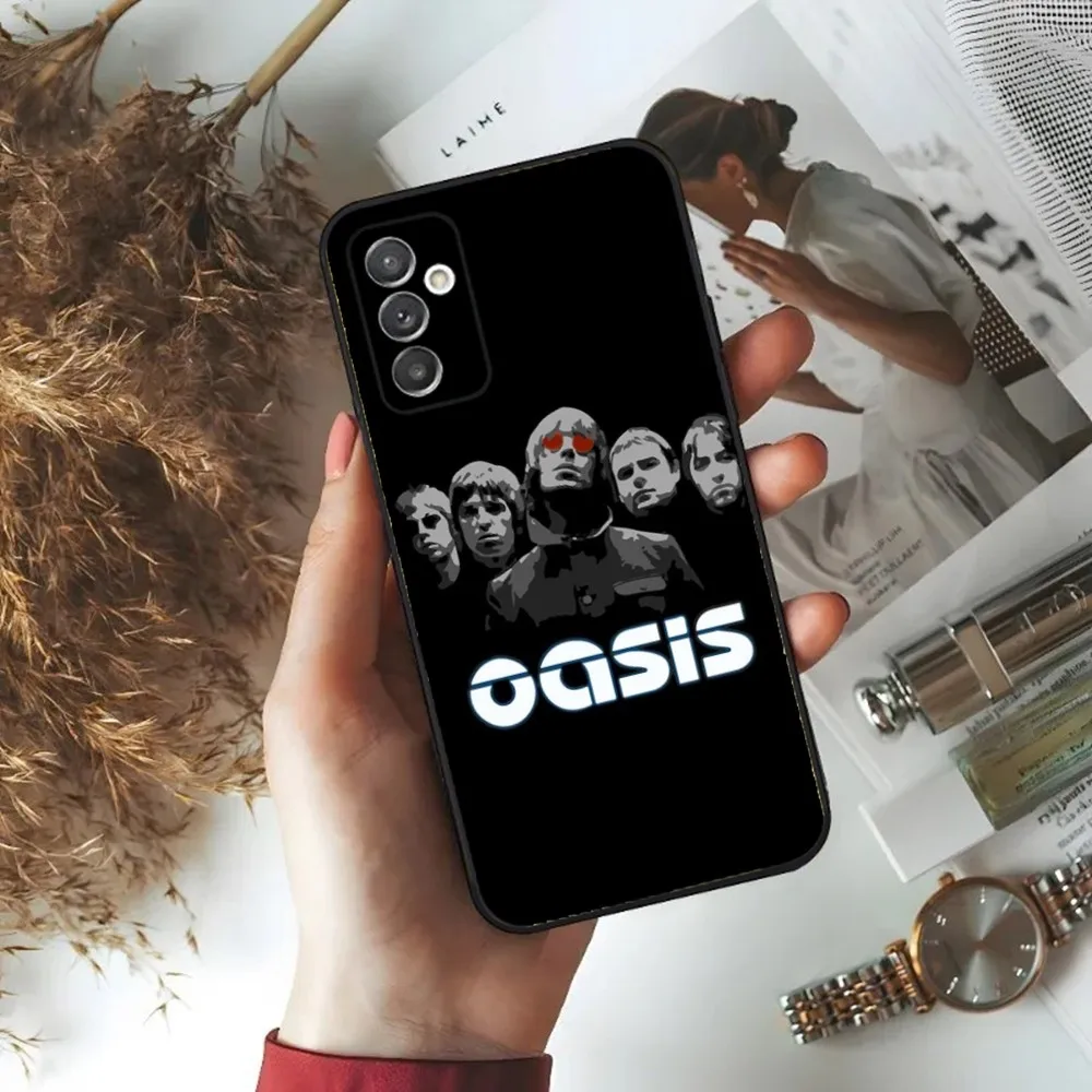 Band O-Oasis Phone Case For Samsung S24,23,22,30,21,10,9,Ultra,Plus,Lite,FE,5G Black Soft Case