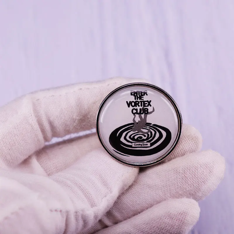 Enter The Vortex Club Lapel Pins Backpack Jeans Enamel Brooch Pin Women Fashion Jewelry Gifts Life is Strange Cartoon Badges