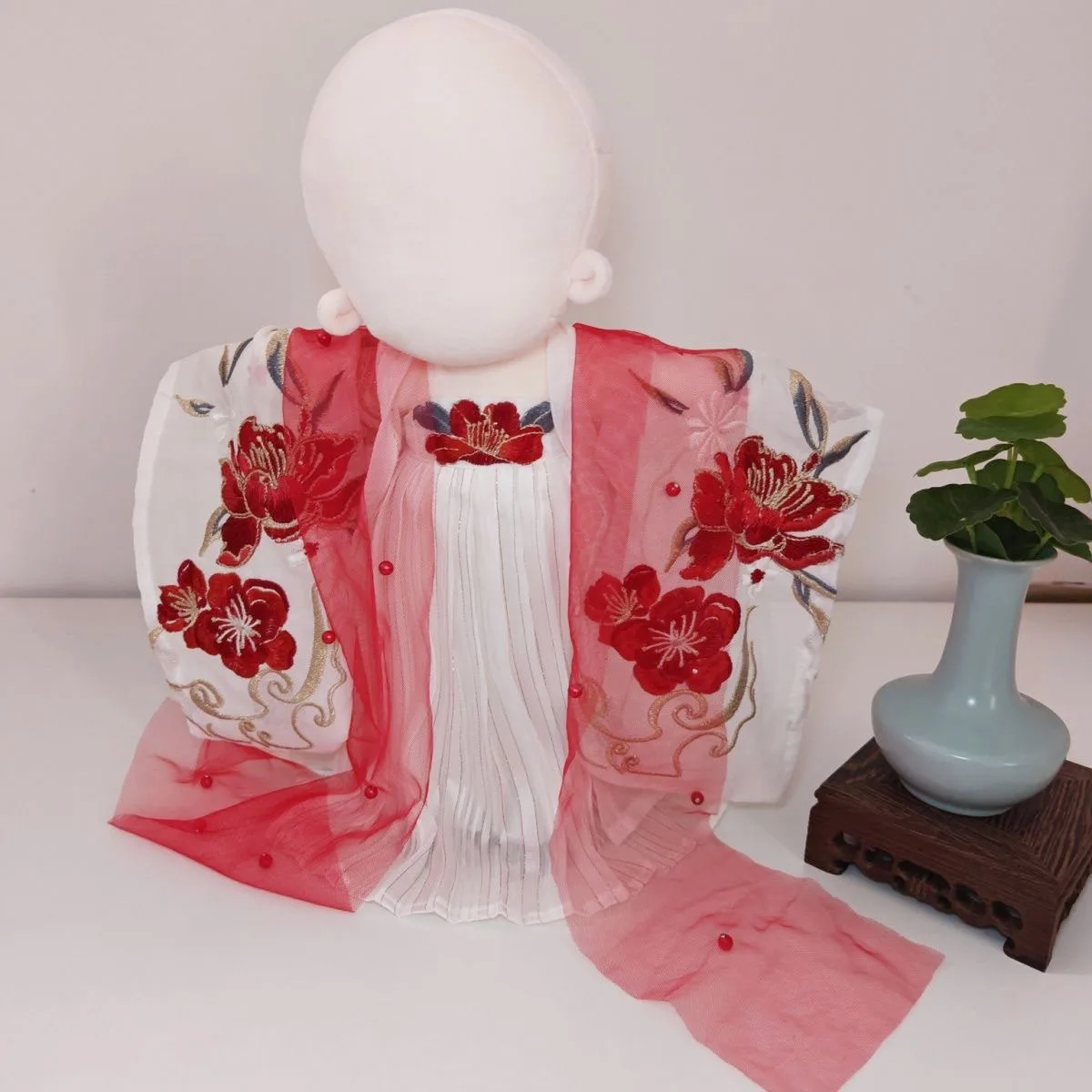 Clothes for doll 1/4 1/3 BJD dress big red flower embroidery ancient-style dress, 30-35cm cotton doll clothes free shipping