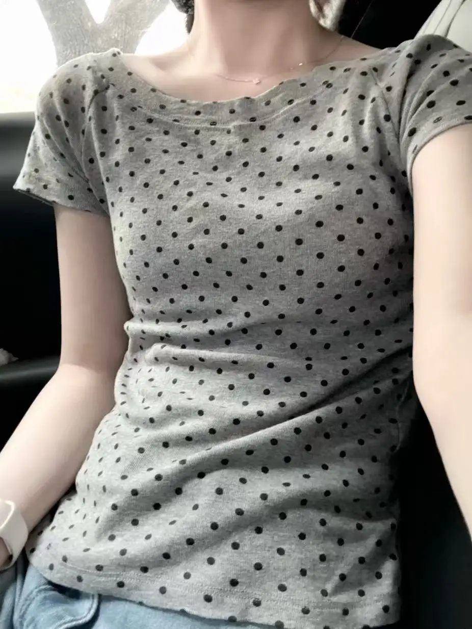 Camiseta de manga corta ajustada de estilo coreano para mujer, Top juvenil de verano con lunares, hermoso y elegante, Bm Wind Grey Dots