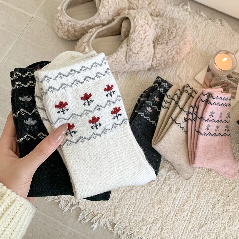 الجوارب للنساء الجديدة الموضة زهرة الجوارب الإناث تنفس عادية اتجاهات عالية الجودة لطيف الجوارب مضحك النمط الكوري #4