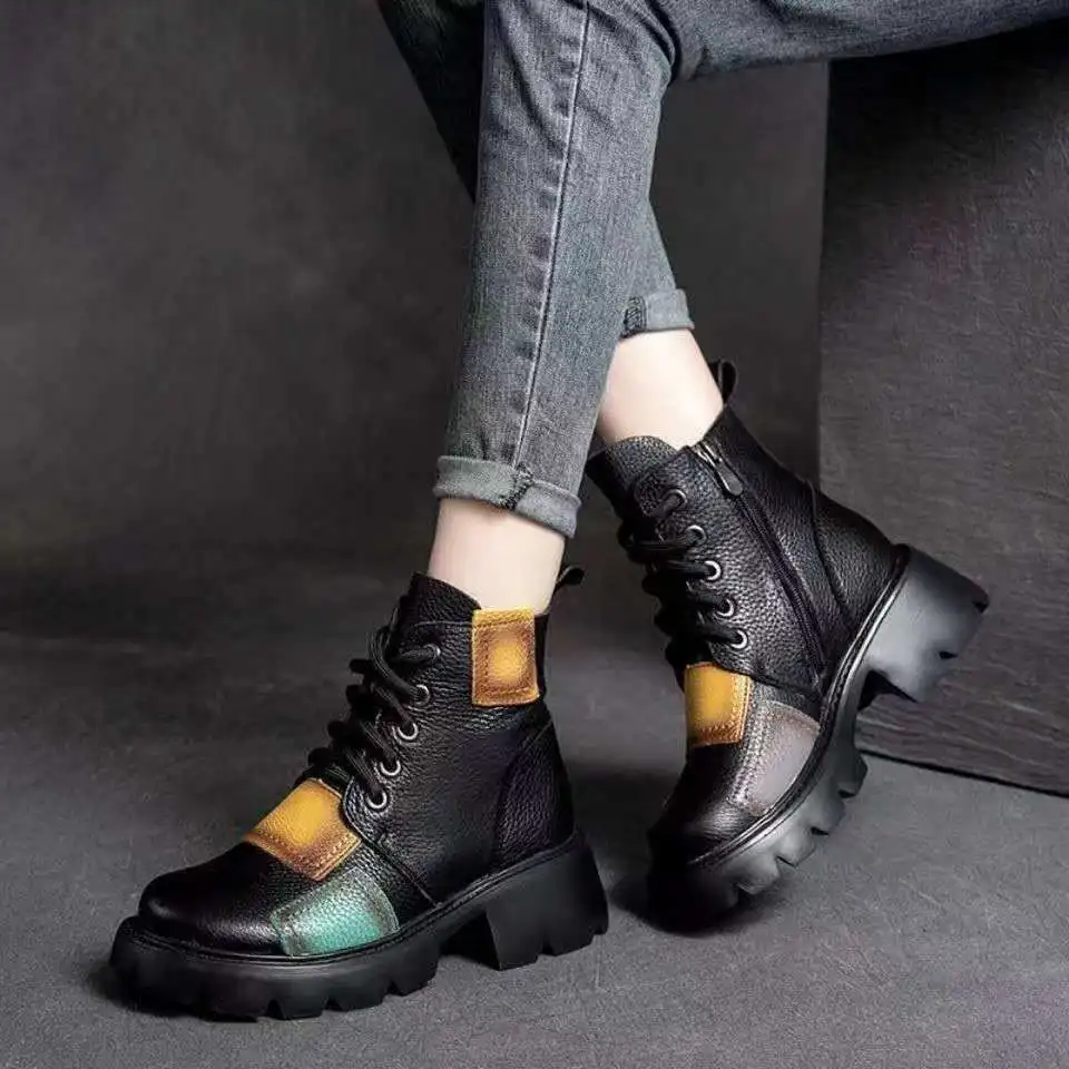 

2026 Fall/Winter Women's Fashion Retro Colorful Leather Boots with Comfortable Soft Soles and Side Zipper - Casual Short Boots