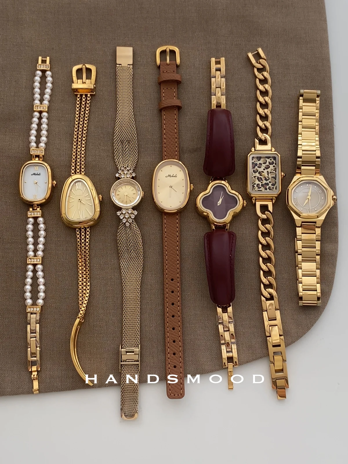 

High-Quality Vintage-Style Watch with Snake-Head Design Creative Luxury Gold Watch Elegant Women's Quartz Timepiece