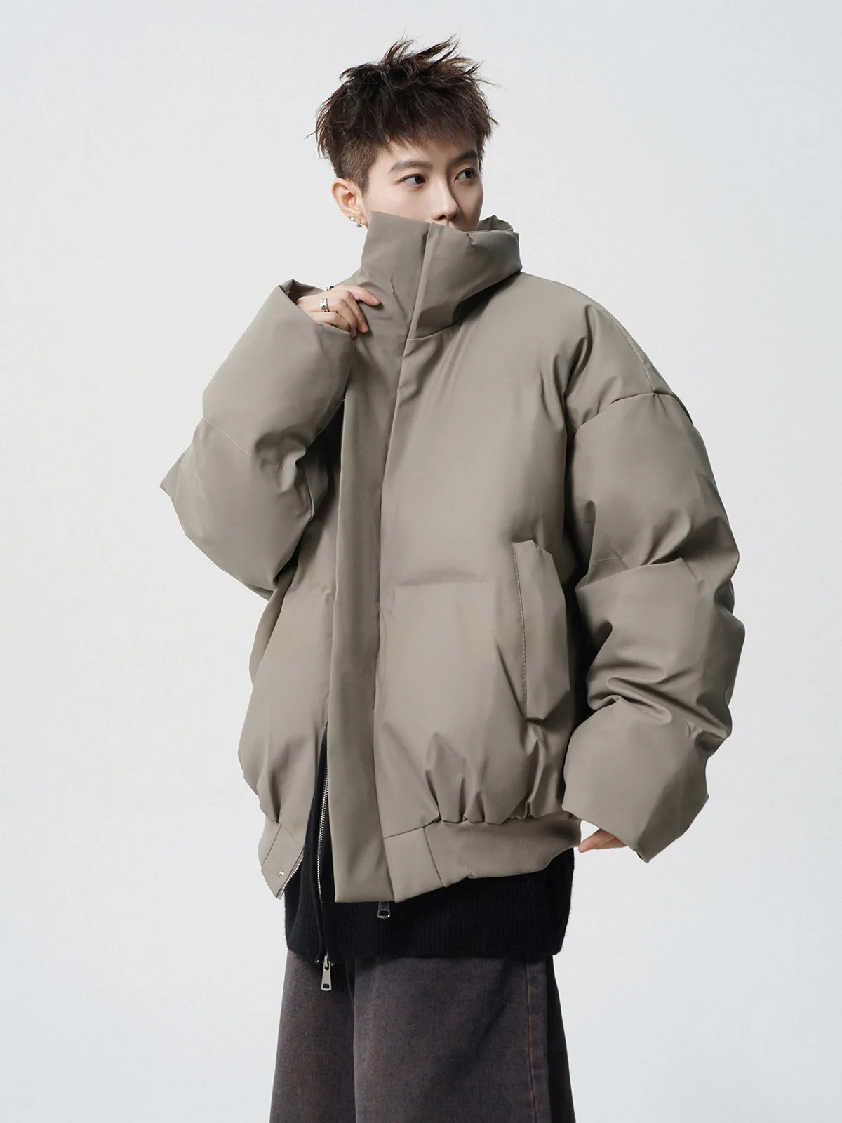 Winter American Style 2026 Fashion Men Solid Color Stand Collar Long Sleeve Casual Simple Parkas Male Trendy Coats Top Clothes