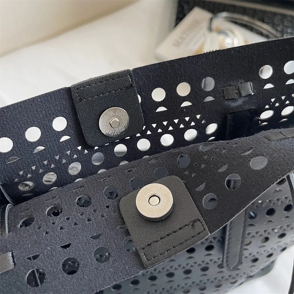 

Casual Large Capacity Large Shoulder Bag Hollowed Out PU Leather Bucket Hobo Bag Travel Handbag Tote Bag