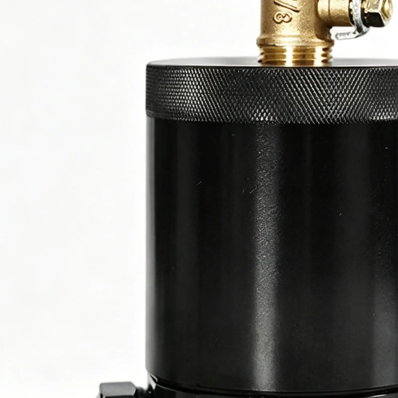 Oil Catch Can Kit 300ml Double-port Multi-Functional Air Oil Separator Tank For Trailer RV Automotive Sedan Pickup Tractor Truck