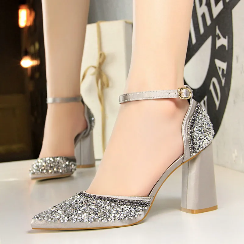 Ankle Strap High Heel Shoes Women Chain Design Sexy Pointed Toe Sandals Woman Square Heel High Shoes Ladies Shoes