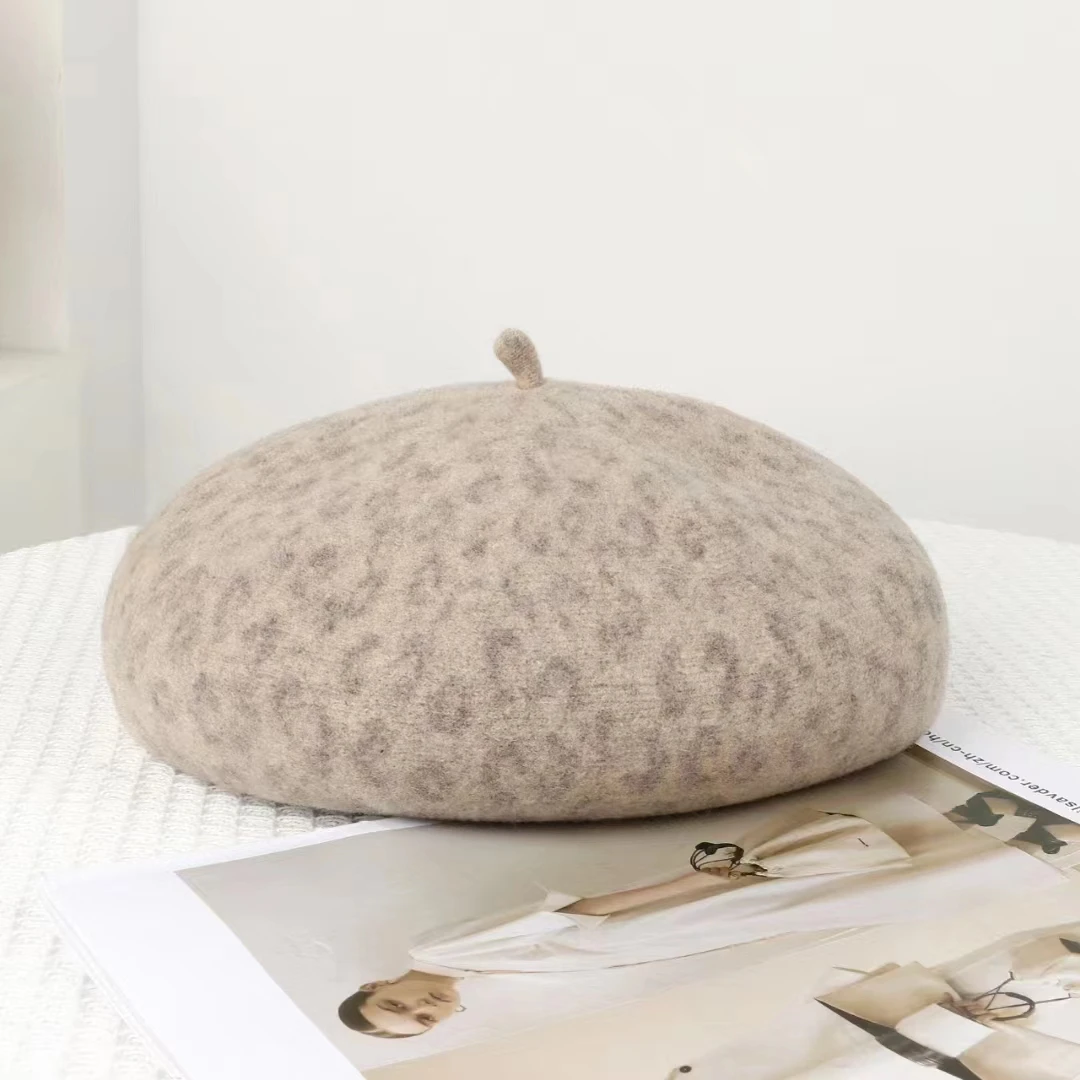 Neue 4 Farben Leopard Winter Baskenmütze weibliche Kappe Herbst Winter Wolle Hut am besten abgestimmt Top-Qualität Mode Boina Geschenk Großhandel – Detail 7
